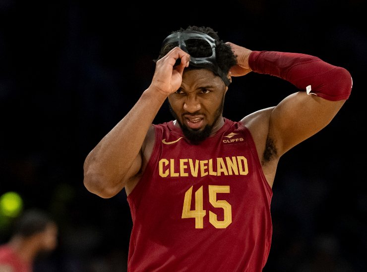 Donovan Mitchell si allontana dai Lakers: il cestista nel mirino dei Miami Heat