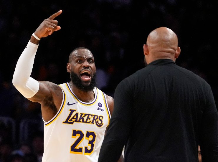 NBA, LeBron James è una furia: il cestista sbotta con Ham