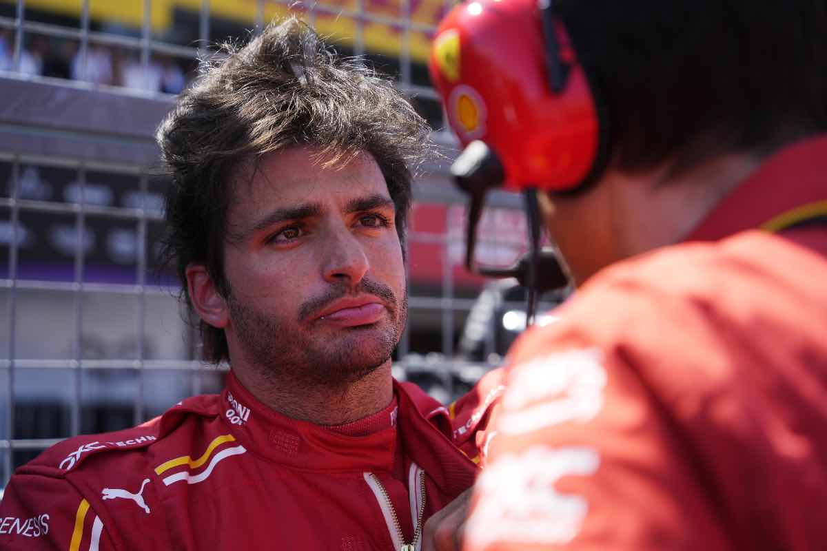 contratto annuale per Sainz