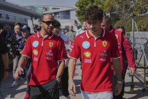 Charles Leclerc e Lewis Hamilton
