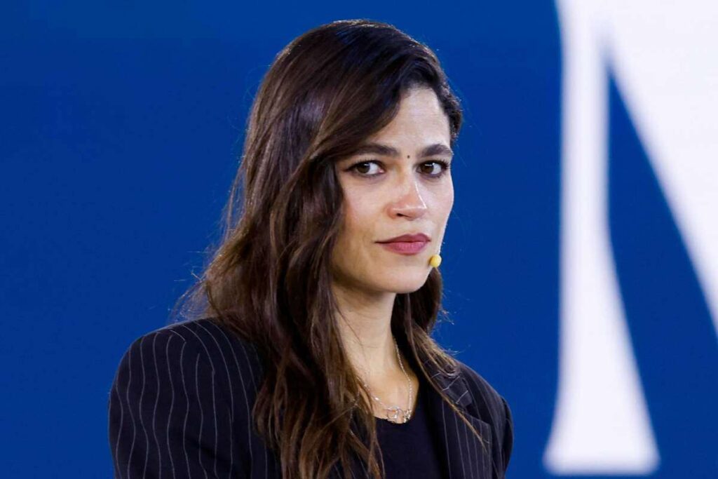 Veronica Gentili seria