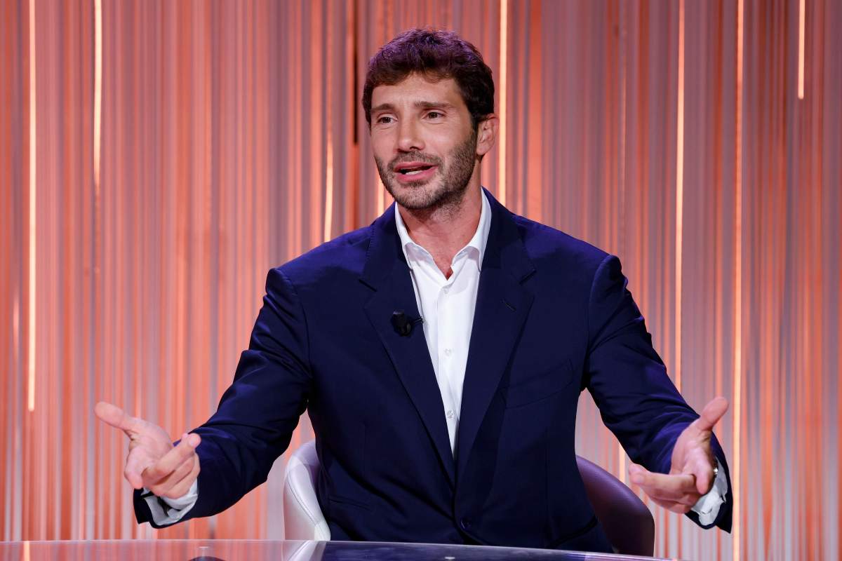 Stefano De Martino spiazzato