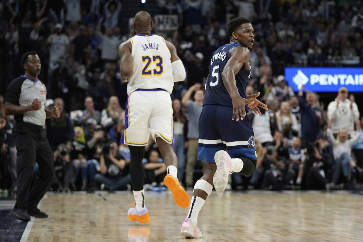 LeBron con Edwards