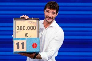 Stefano De Martino ad Affari Tuoi