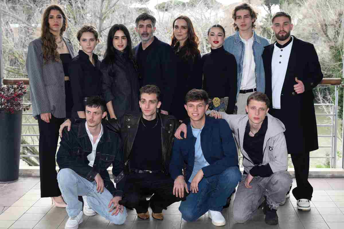 Cast di Mare Fuori
