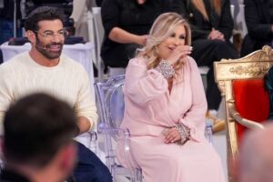 Gianni Sperti e Tina Cipollari sorridono