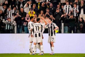 I giocatori della Juventus esultano
