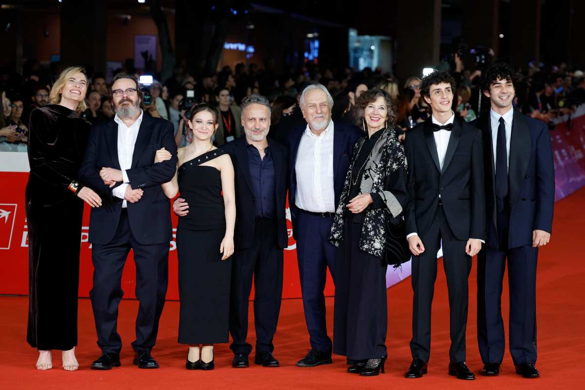 Il cast di Storia di una notte