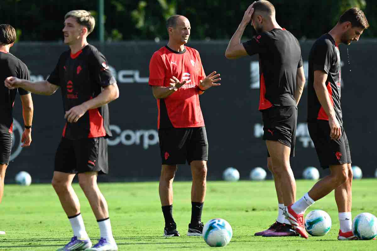 Calciatori del Milan in allenamento